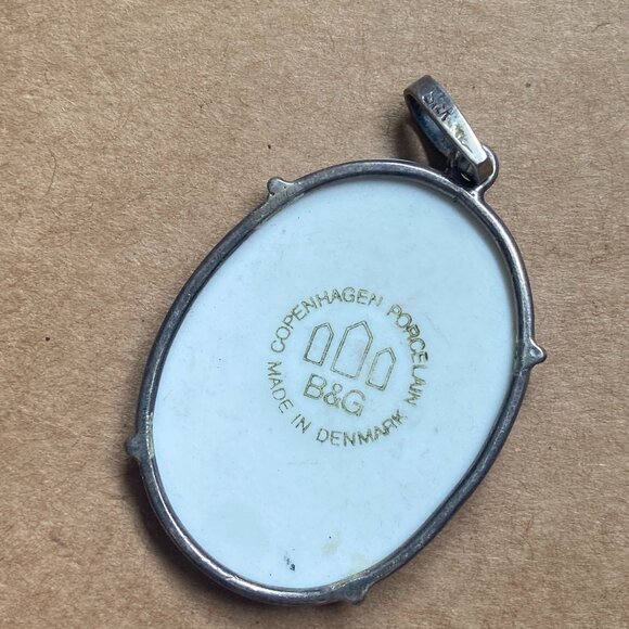 Large Sterling Little Mermaid Handpainted pendant from Denmark - Picture 2 of 2